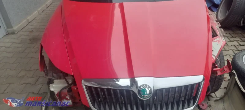 Škoda Oktavija, Hauba (2009-2013)