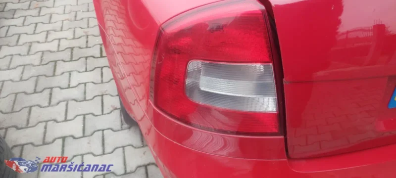 Škoda Oktavija, Štop Lampa, Leva (2009-2013)