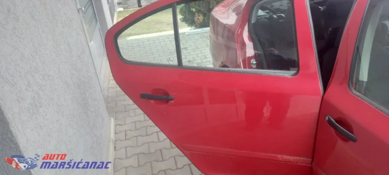 Škoda Oktavija, Zadnja Vrata, Desna (2009-2013)