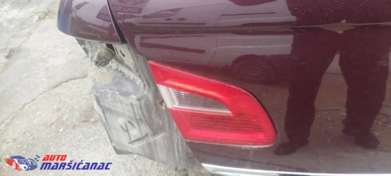 Škoda Superb, Štop Lampa, Unutrašnja, Desna (2009-2013)