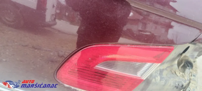 Škoda Superb, Štop Lampa, Unutrašnja, Leva (2009-2013)