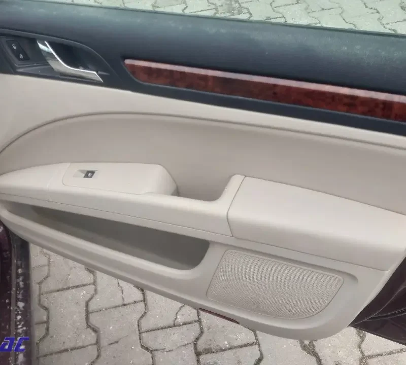 Škoda Superb, Vrata, Tapacir (2008-2015)